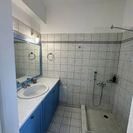 Frear Villa
